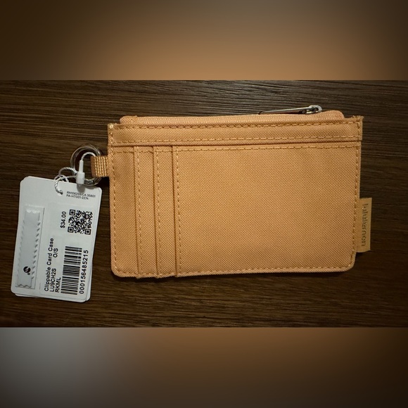Lululemon Clippable Card Case NWT - Picture 2 of 3